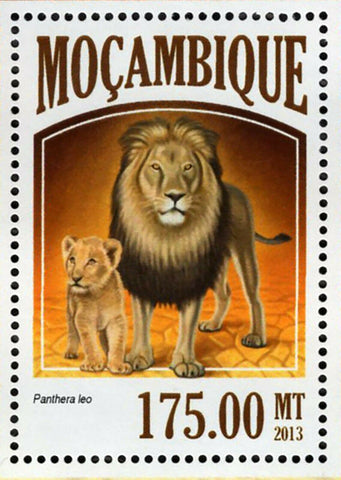 African Fauna Stamp Giraffe Lion Panthera Leo Souvenir Sheet MNH #6826 / Bl.804