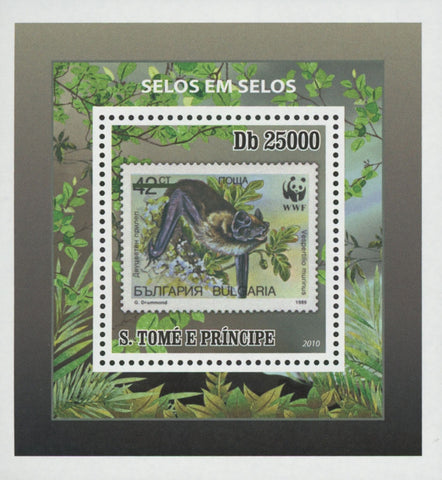 Stamp in Stamp Bats WWF Mini Sov. Sheet MNH