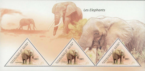 Elephants Stamp Loxodonta Africana Wild Animal S/S MNH #8718-8720 / Bl.1999