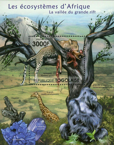 The Great Rift Valley Stamp Giraffe Crystals Tanzanite Gorilla S/S MNH #4231