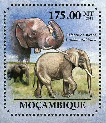 Elephants of Savanna Stamp Loxodonta Africana Wild Animal S/S MNH #4993 / Bl.515