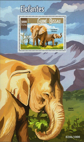 Elephants Stamp Loxodonta Africana Elephas Maximus S/S MNH #8263 / Bl.1432