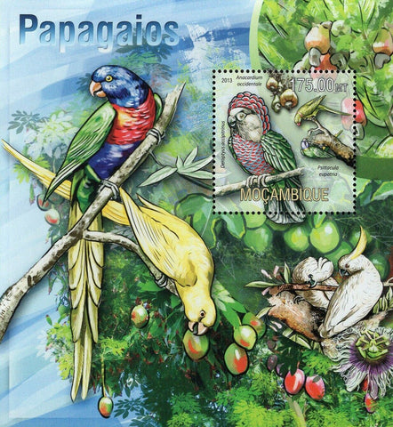 Parrots Stamp Deroptyus Accipitrinus Psittacula Eupatria S/S MNH #6691 / Bl.777