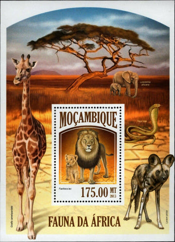 African Fauna Stamp Giraffe Lion Panthera Leo Souvenir Sheet MNH #6826 / Bl.804