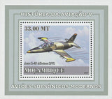 Mozambique Supersonic Planes Acro L-39 Mini Sov. Sheet MNH