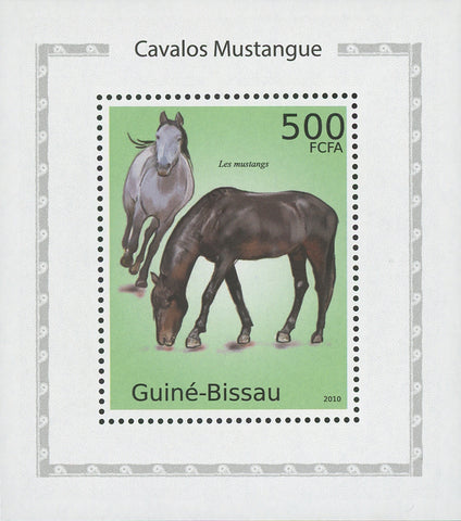 Mustang Horses Mini Sov. Sheet MNH