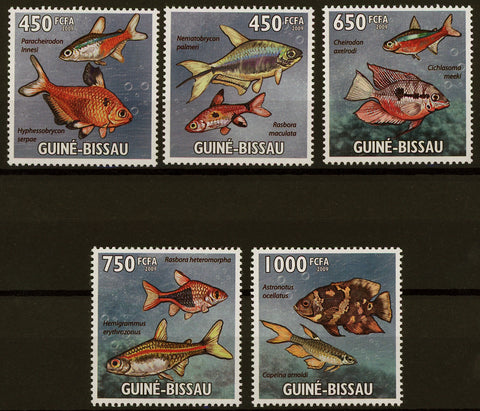 Tropical Fish Ocean Bubble Marine Fauna Serie Set of 5 Stamps Mint NH