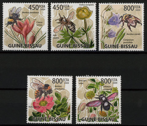 Bee Plant Flower Nature Serie Set of 5 Stamps Mint NH